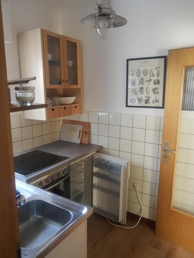 Gartenzimmer Mit Strassenbahn Zu Dom Und Messe Кёльн Экстерьер фото